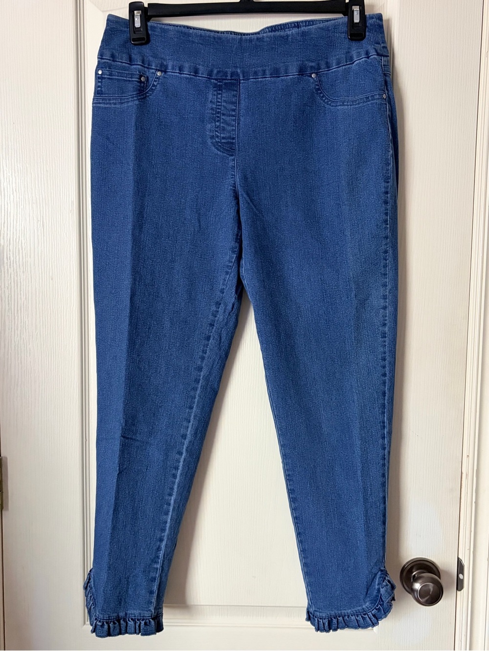 NWT Ruby Rd Denim Ruffle Hem Pull On Ankle Pants, Size 10